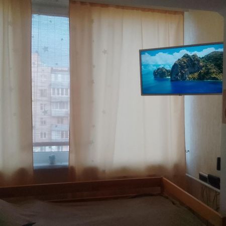 Comfortable Apartment On The River Bank Kiev Exterior foto